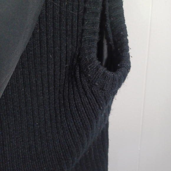 Y2K Winter Vest - Picture 6 of 8